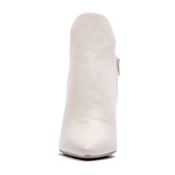 Ankle Qupid Signal-84x White Booties Size 10 - Picture 4 of 4